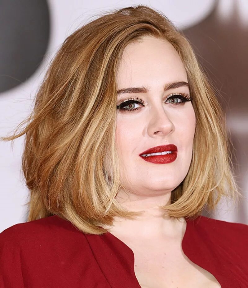 Стрижки для полных девушек. Каре для круглого лица. Каре на полных девушках. Стрижки на пухлое лицо. Стрижки для полных женщин.