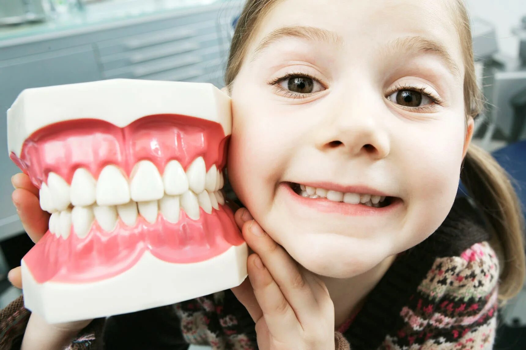 Скоро к зубам приберу. Зубочелюстные аномалии у детей. Красивые зубы у детей. Ровные зубы у детей.