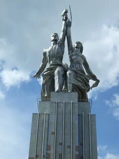 Рабочий и колхозница где