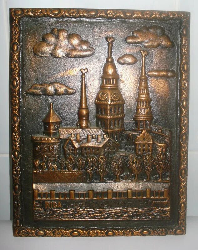 Осеннее панно. Виноград рельеф artcam. Фрезерованное панно. Резное панно карта мира. Панно из глины.