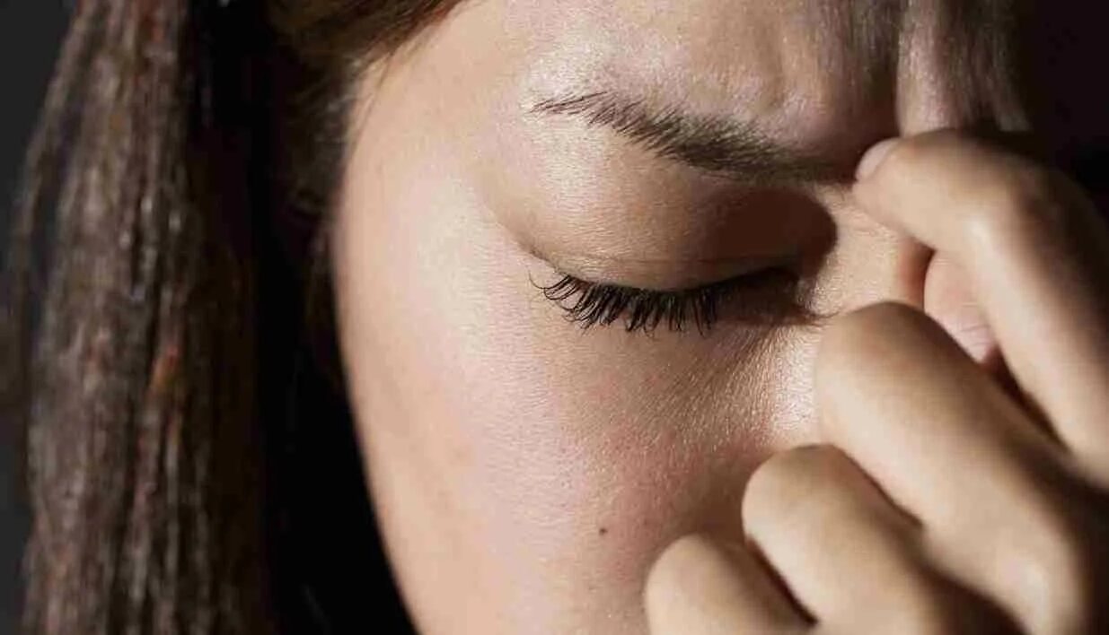 Дергается левый глаз примета у девушки. К чему чешется подбородок. Дергается левый глаз примета у девушки. Дергается левый глаз примета у девушки. К чему чешется лоб примета.