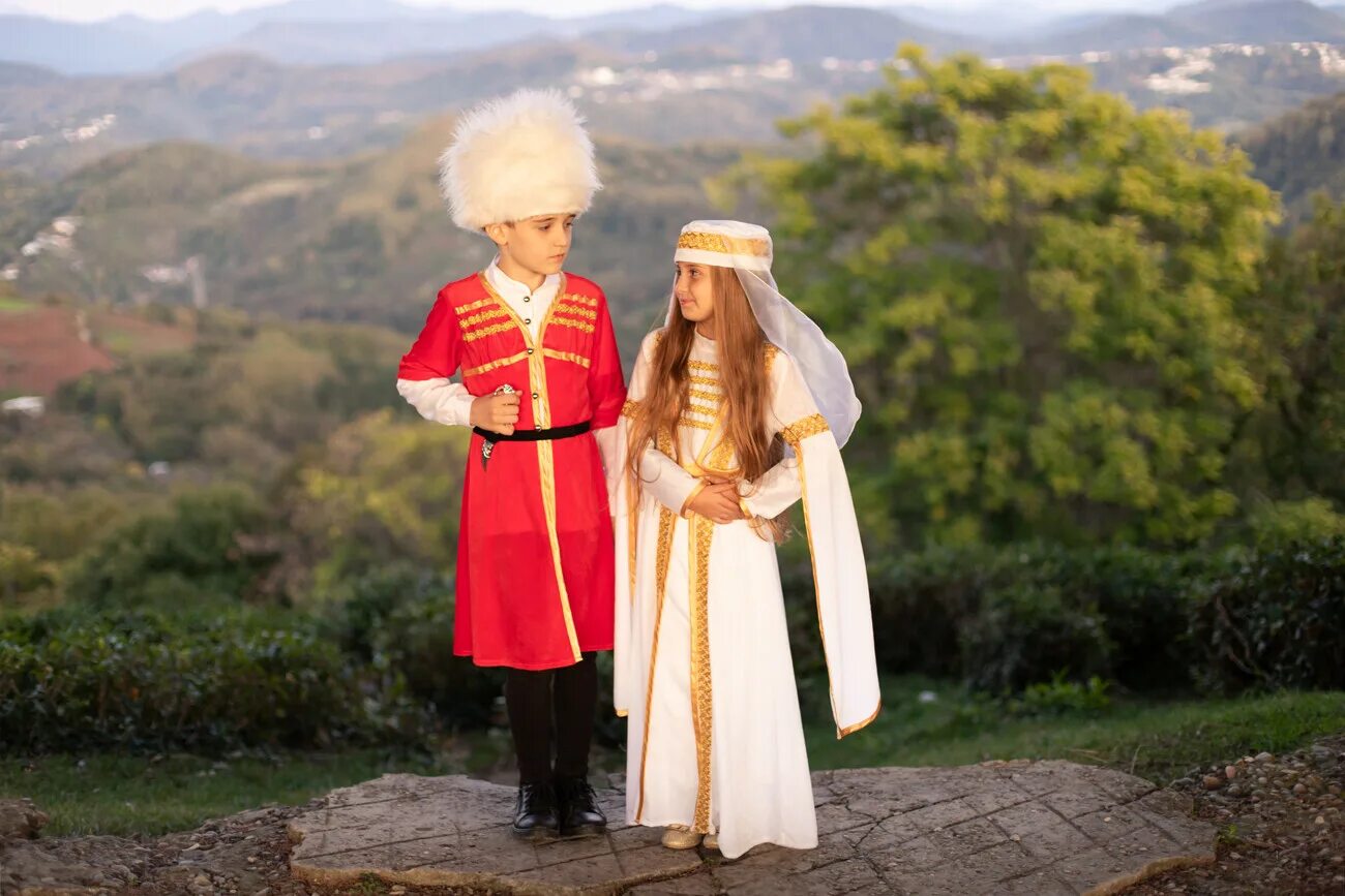 Дагестан аварцы. Наследники традиций народы россии. Республика алтай алтайцы. Республика алтай теленгиты. Народы кавказа аварцы.