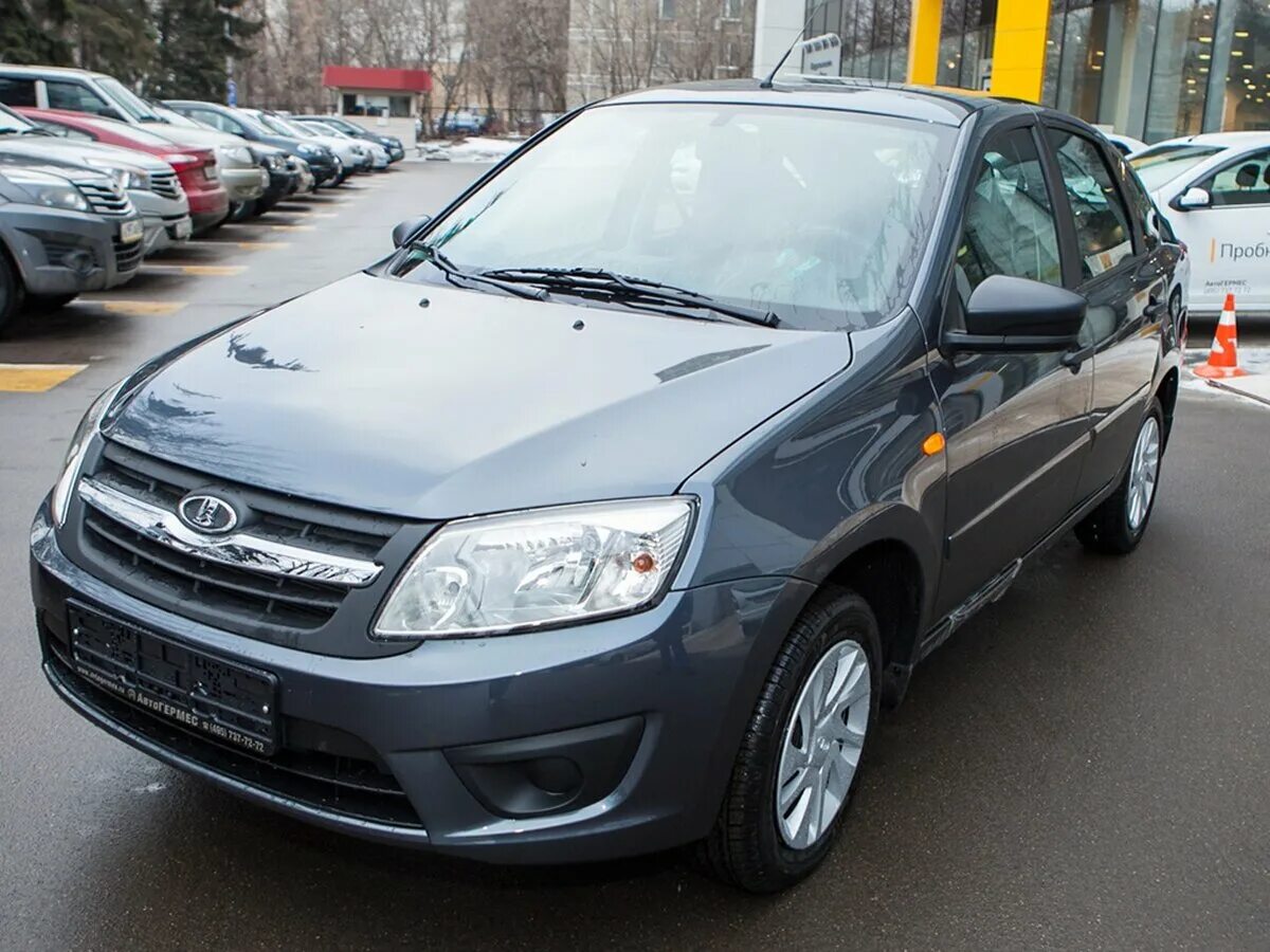 Помылся и вот он-подарок от Автоваза - Lada Гранта лифтбек, 1,6 л, 2017 года дру