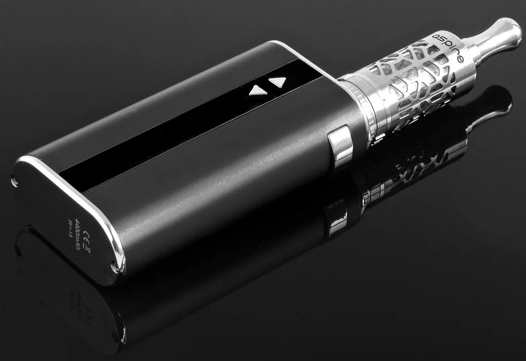 Эс сигареты. Eleaf ISTICK 50w. ISTICK 50w вейп. Eleaf ISTICK 50w испаритель. Электронная сигарета е cigarette.