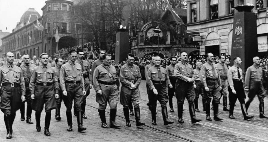 Что такое пивной путч. Пивной путч в мюнхене 1923. адольф гитлер пивной путч. пивной путч в германии в 1923. адольф гитлер 1923.