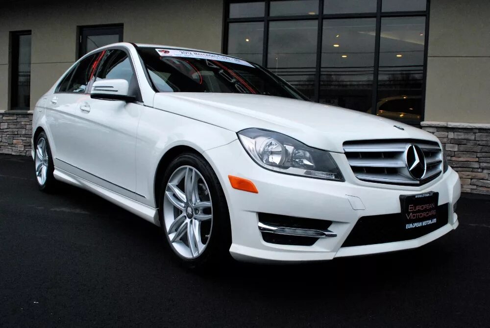 Мерседес с300 4matic. Mercedes c300 2012. Мерседес ц 2012. Мерседес c class 2012.