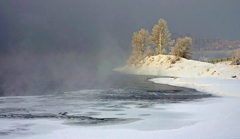 Река ангара замерзает зимой или нет. Ангара не замерзает. Ангара замерзла. Моря западной сибири. Ангара замерзает зимой или нет.