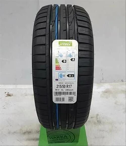 Nokian nordman sz 215/55 r17. Шины nokian 215 r17. Nordman 7 215/55 r17 98t xl. Нокиан р2 205 55. Nokian hakkapeliitta r2 225/50 r17 98r xl.