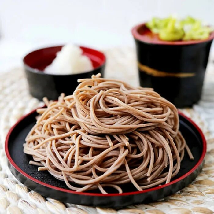 Лапша из гречневой муки. Японская лапша soba. Лапша вок соба. Soba гречневая лапша. Японская гречневая лапша соба.