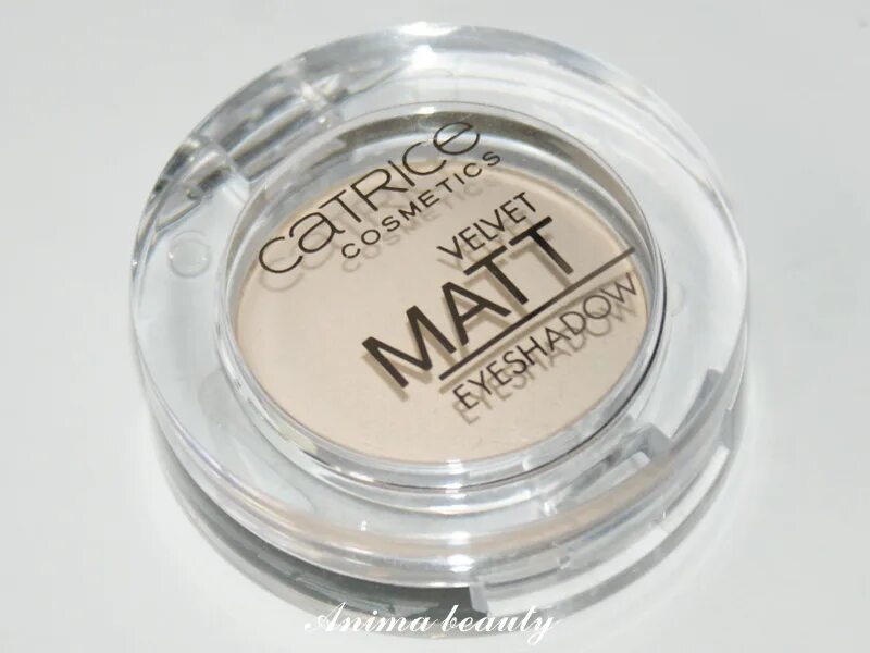 Catrice melt shine. Catrice all Matt Shine Control Powder. Тени Catrice (010 Sea of Blossoms). Catrice тени Matt. Основа для теней Catrice.