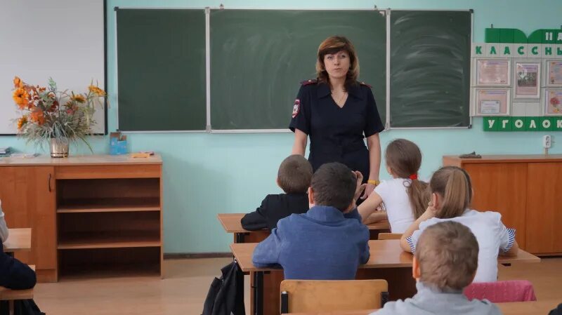 Школа 1 в озерах. Сайт школы 2 озёры Московской области. Озёры Московская область школа 1. Директор школы 3 Озеры Московской. Озёры Московской области школа 3.