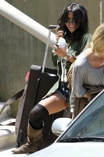 Vanessa Hudgens Nude.