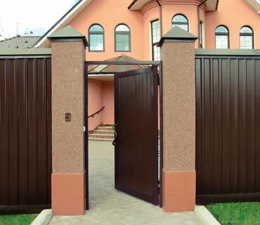 Куда открывается калитка