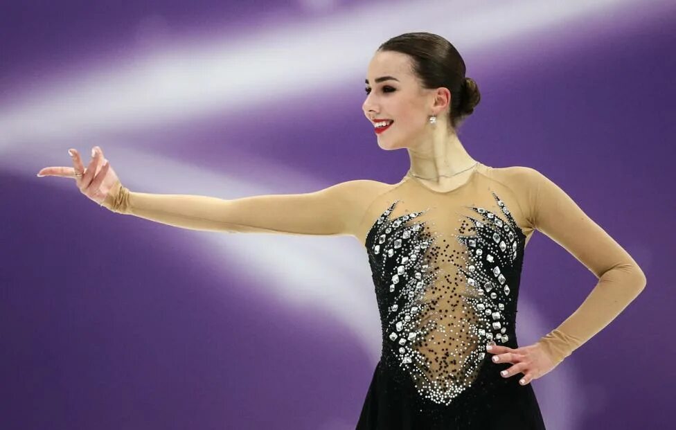 Камила валерьевна валиева фото. Валиева. Соревнования чайковской фигурному катанию 2024. Саша трусова фигуристка. Тренера по фигурному катанию орленок пермь 2022.