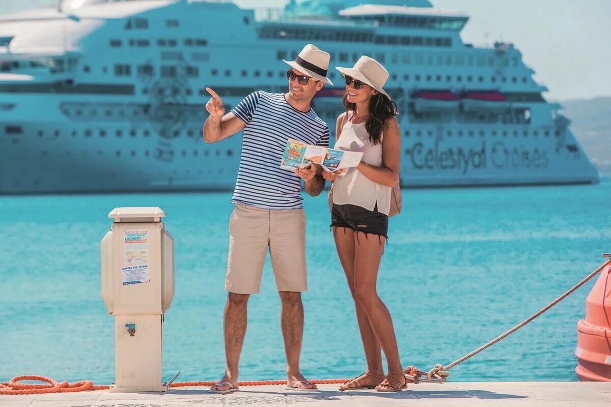 Отправиться в круиз. Прециоза круизный лайнер. Круизный лайнер. Путешествие на лайнере. Льюис, пола.