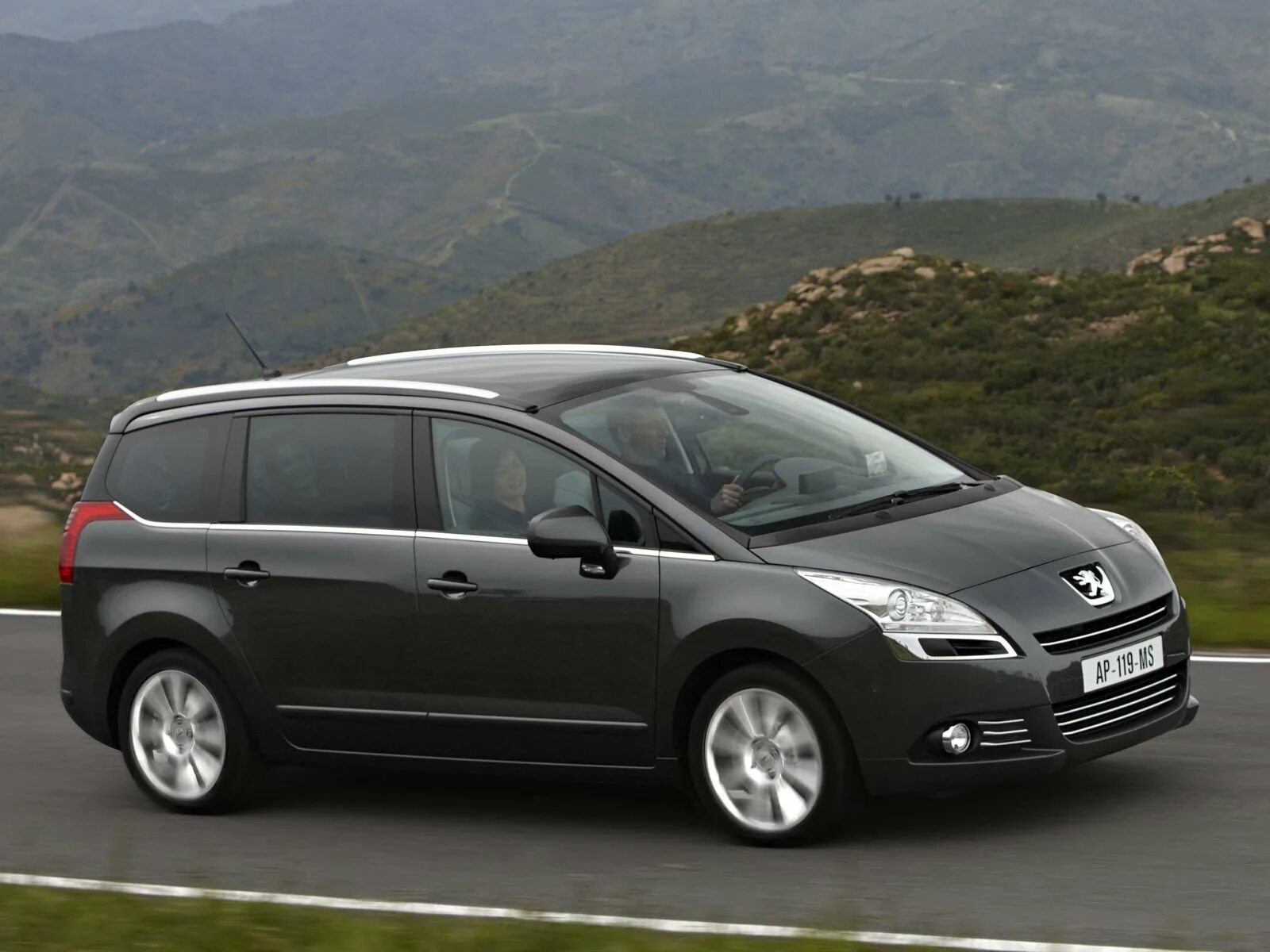 Peugeot 5008 1 поколение. Peugeot 3008 7 мест. Пежо 5008 2011. Peugeot 5008 2011. Пежо 5008 2011.