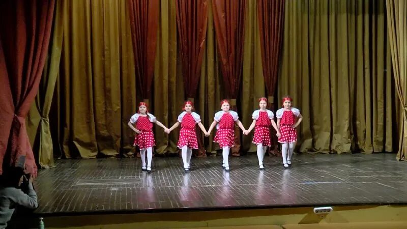 малина танцевальная деревня.