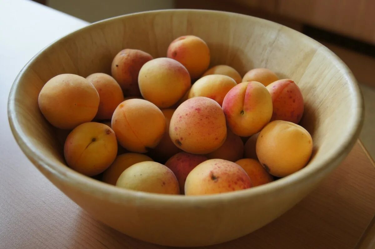 Peach apricot