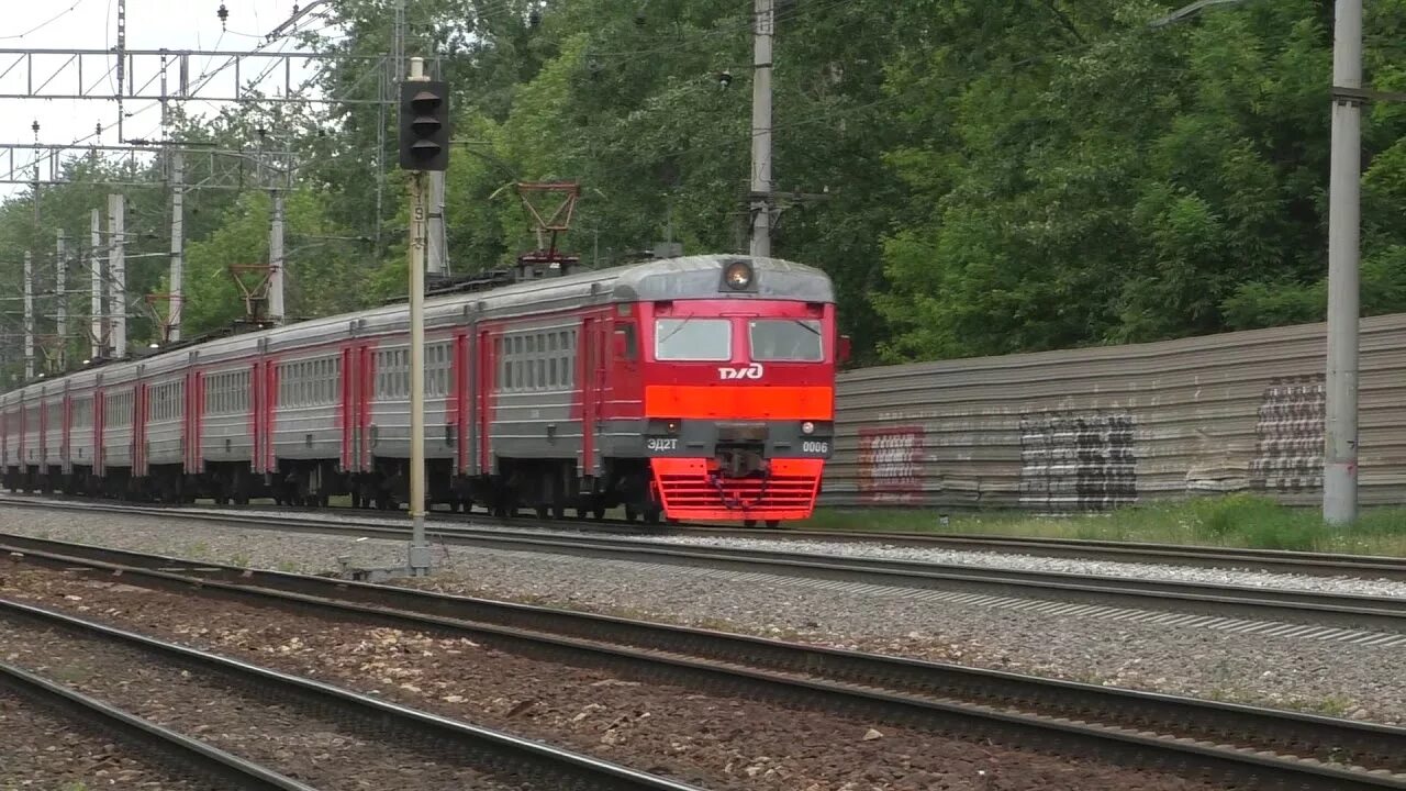 Электрички голутвин фруктовая на сегодня. Москва коломна электричка. Экспресс москва коломна. Электропоезд москва голутвин. Электрички голутвин фруктовая на сегодня.