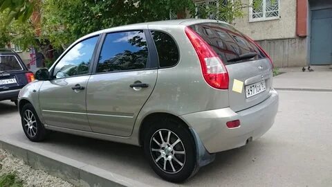 Калина хэтчбек серая