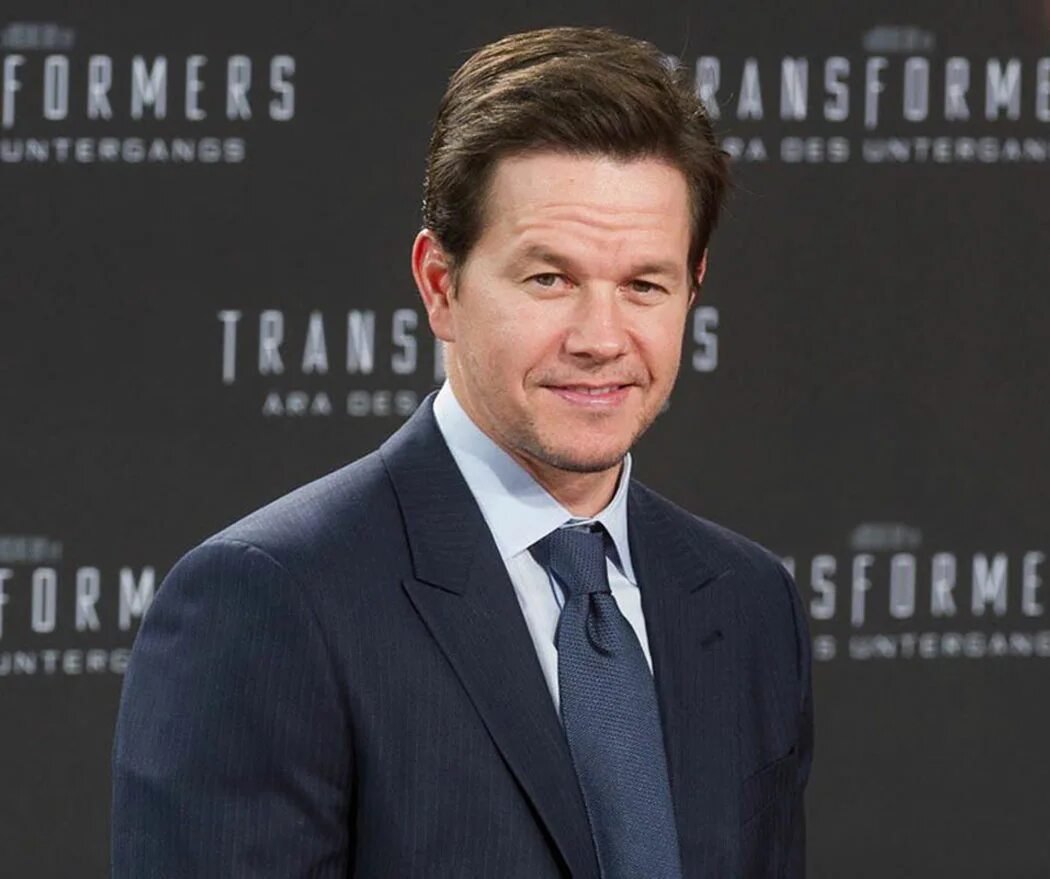 Mark wahlberg 2022. Самый высокооплачиваемый актер. Самые высокооплачиваемые актеры голливуда. Супермен актер генри кавилл. Том круз tom cruise.