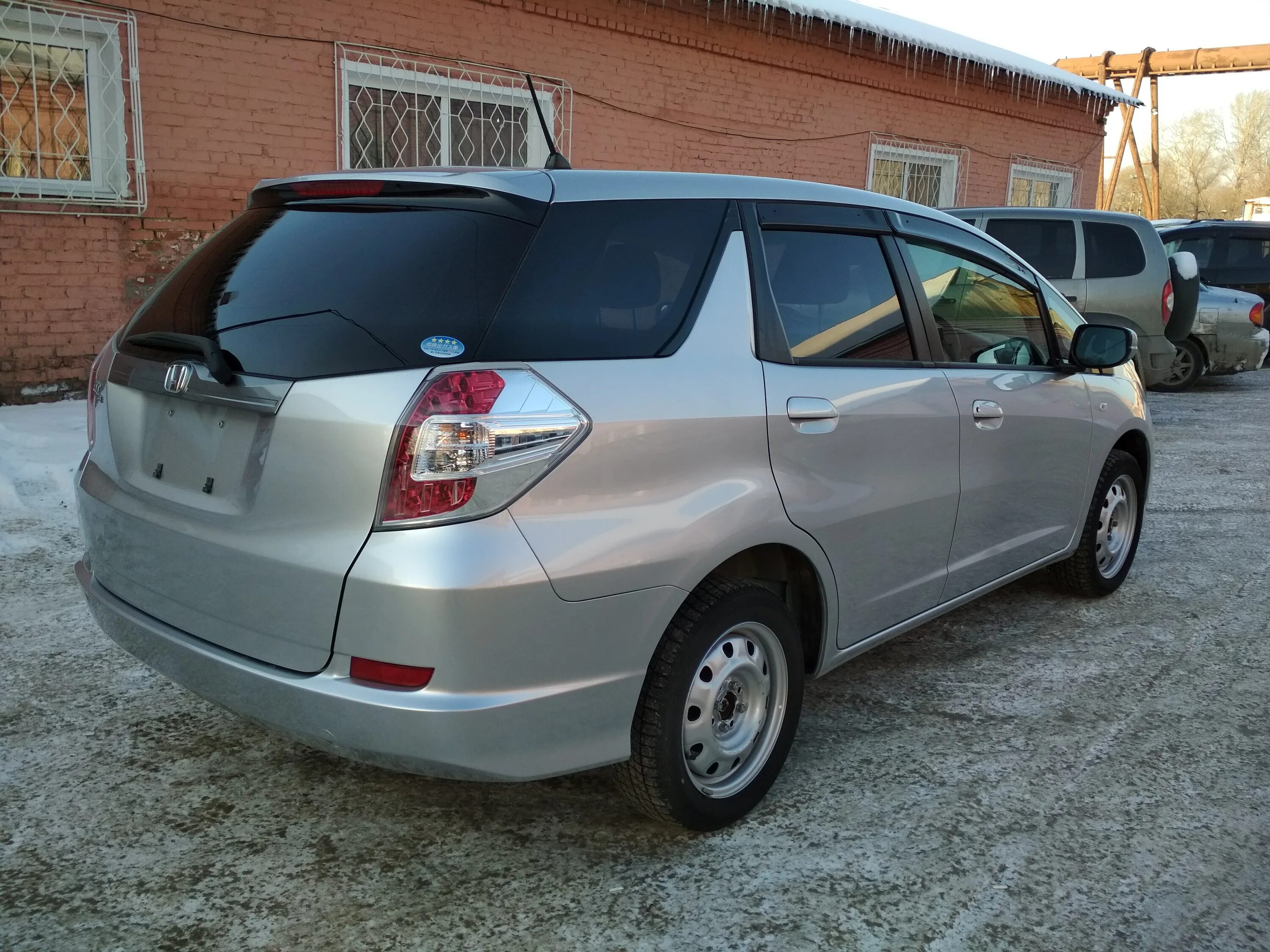 Honda Fit Shuttle 2014. Honda фит шаттл 2014. Хонда фит 4 ВД. Honda Fit Shuttle.