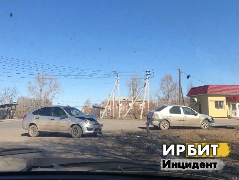 05. Брянск остановка мечта горит машина. Пожарные ирбит. Пожар в ирбите. Дтп артемовский ирбит 3.