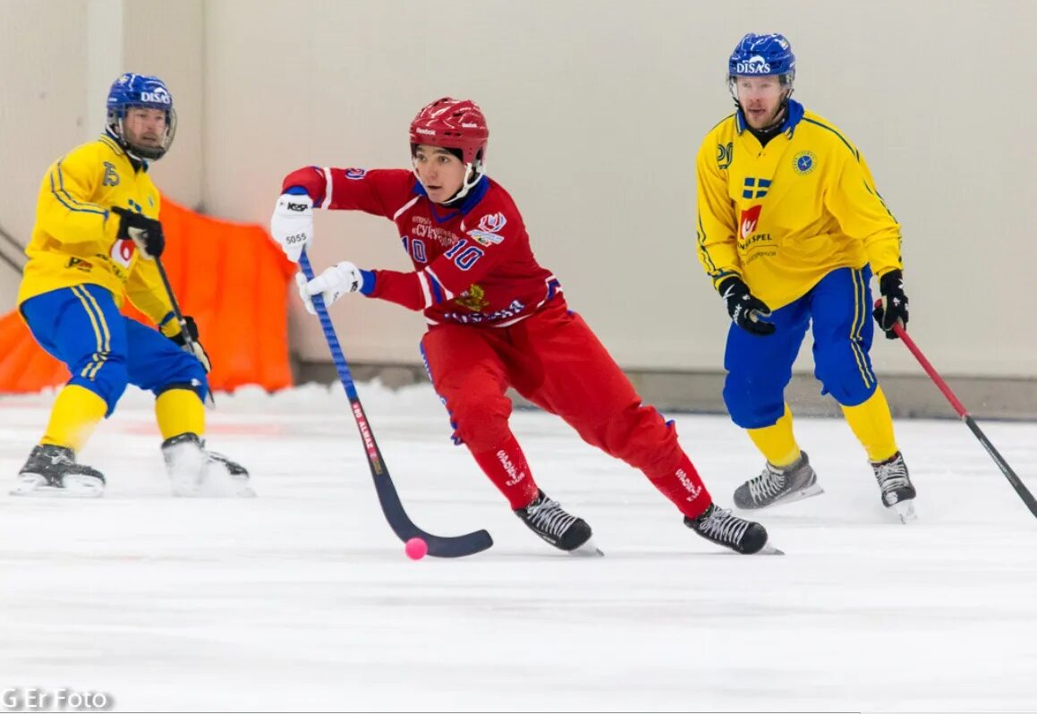 почему не играет миргазов. миргазов хоккей с мячом. алмаз миргазов динамо. алмаз миргазов хоккей с мячом. алмаз наилович миргазов.