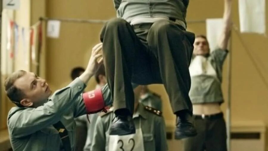 физ подготовка военных женщин.