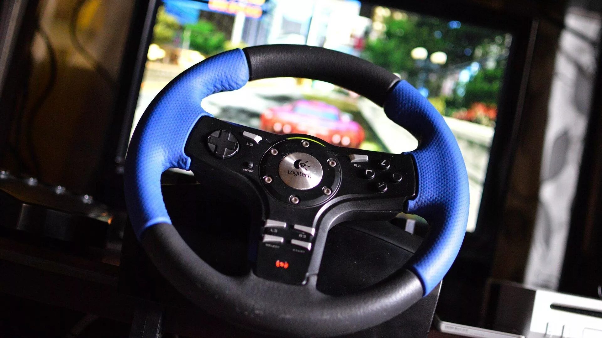 Гонки без руля. Logitech g29 driving force gt. логитек момо рейсинг. драйвера для руля logitech momo. logitech g21 руль.