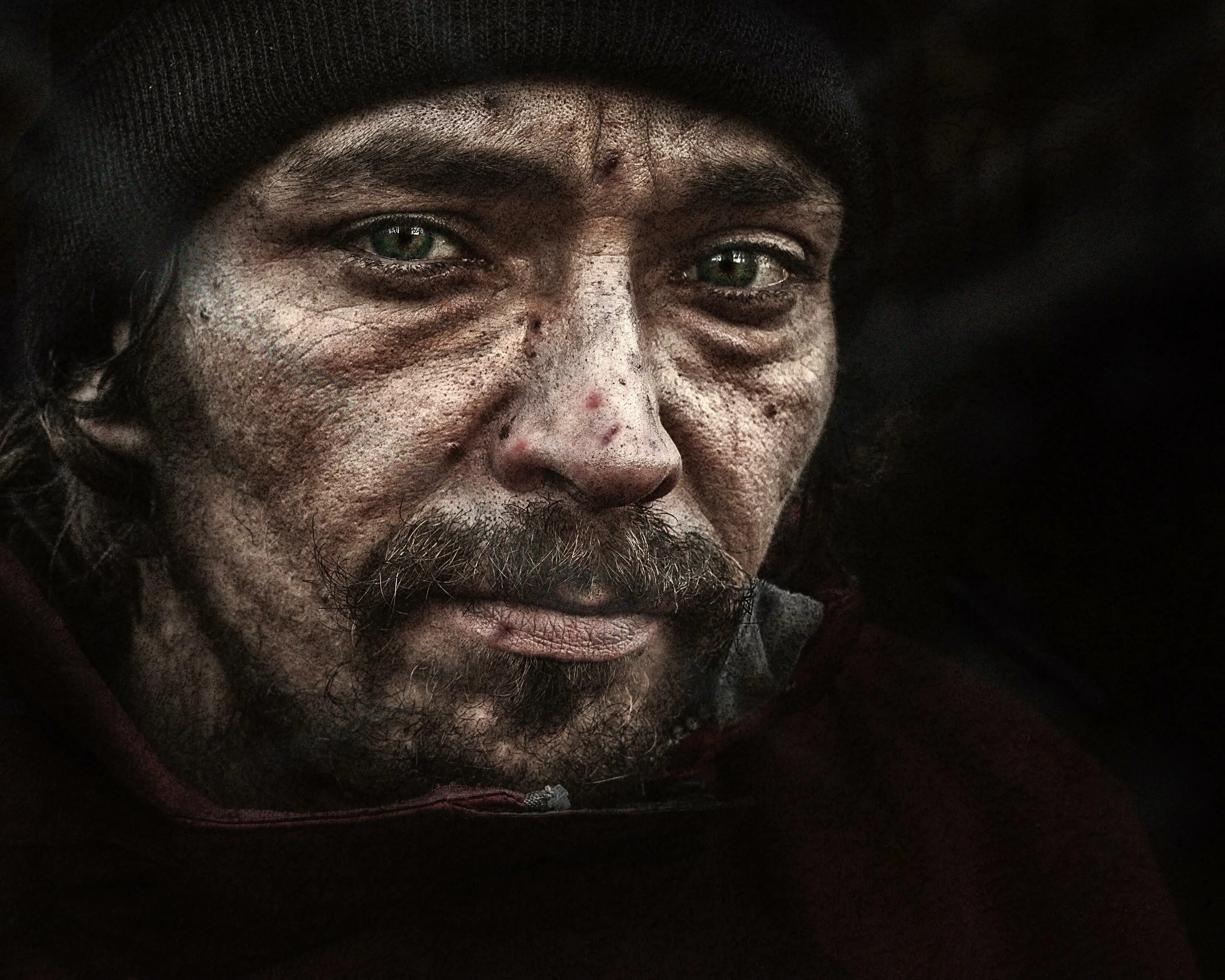 Поставь бомж. Фотопортрет бомжа. Бомж арт. Брутальный бомж.