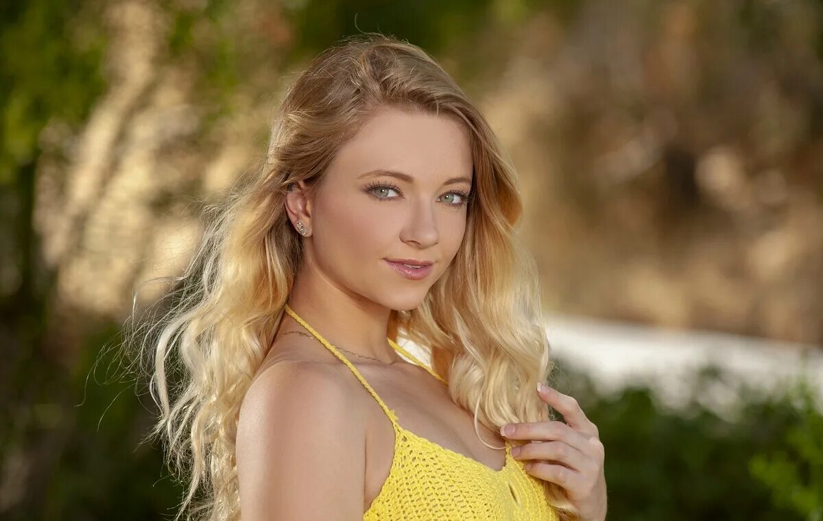 Платья на крупных девушек. Elitebabes. Алиса касталия. Литтл каприс в бикини фото. Elitebabes.