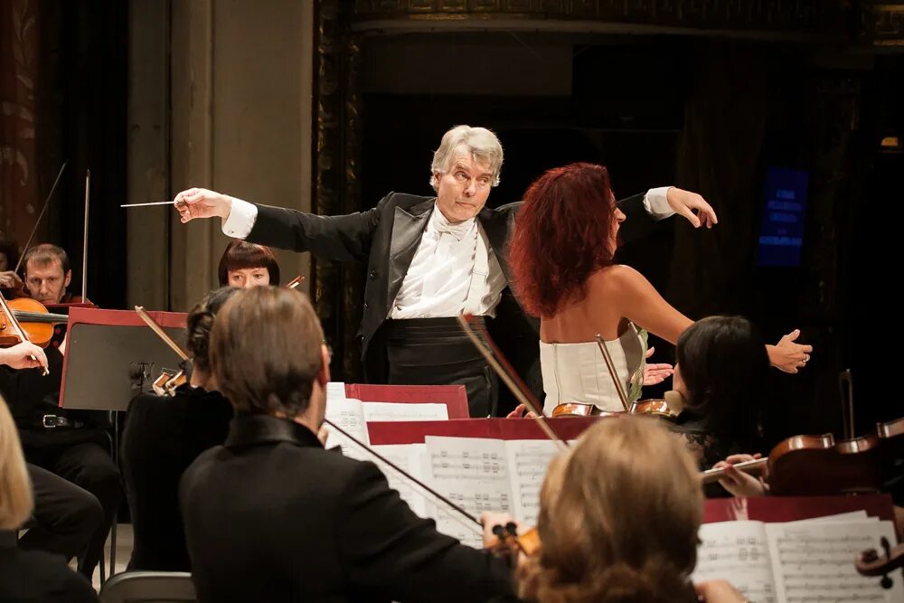 Теодор дирижер пермского театра оперы. Артем абашев дирижер. Театр оперы и балета дирижер. Дирижер платонов пермь. Алексей трифонов дирижер.