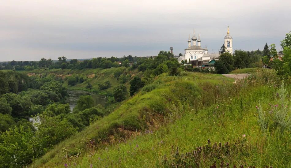 Город Мценск Орловской области. Храм гора Самород Мценск. Стрелецкая гора Мценск. Гора Самород Орловской области. Погода город мценск