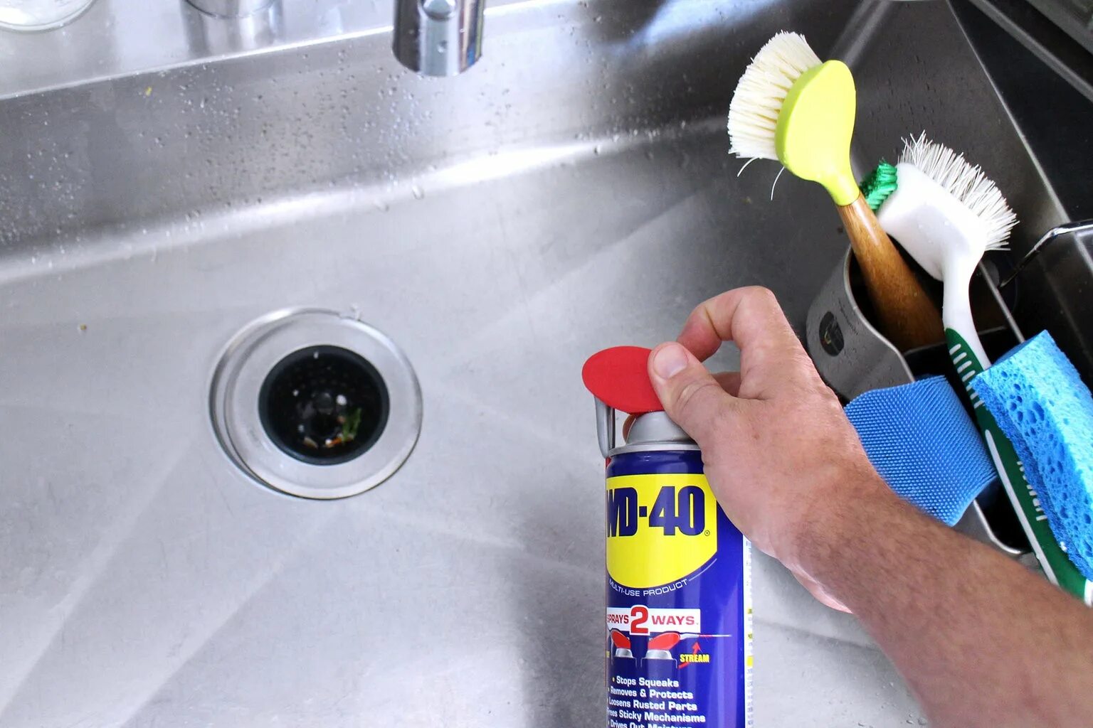 WD 40 от ржавчины. Преобразователь ржавчины WD-40. Чистка ржавчины WD-40. Wd40 for Shower. Отмыть сделать