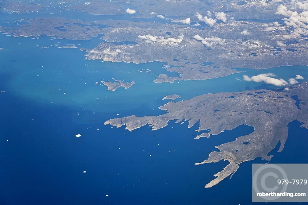 Большой остров канады. Канадский Арктический архипелаг. Баффинова земля архипелаг. Арктические пустыни канадского архипелага.