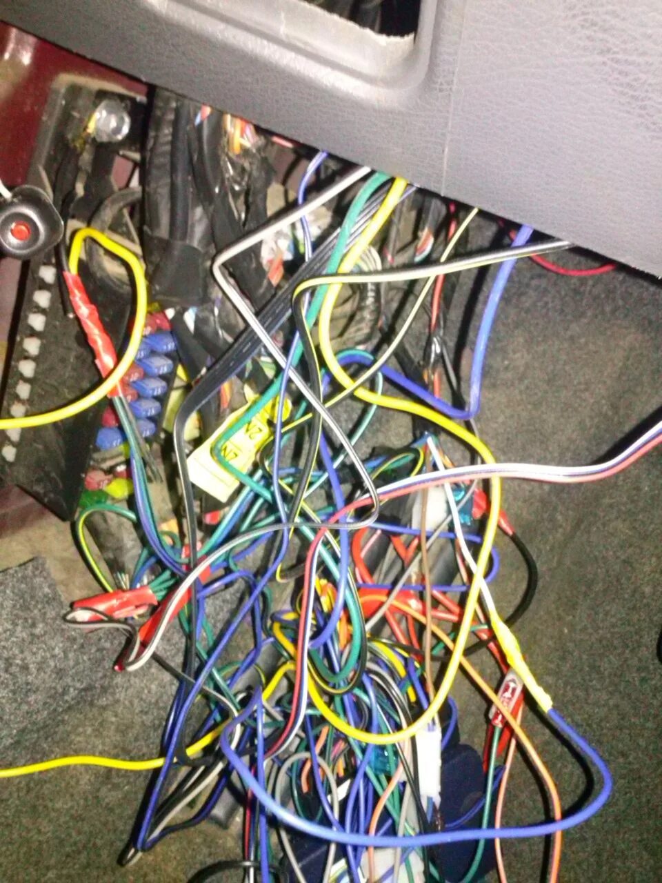 Сигнализация с автозапуском на ключах ваз 2110. Блок центрального замка кобра на ланос. Alligator s550. Демонтаж сигнализации автомобиля ваз 2110. Центральный замок чери амулет а15.