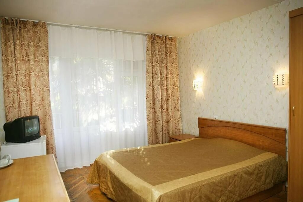 хоста гостиница 1*. хоста гостиница 1 сочи. гостиница хоста сочи ялтинская 14. хоста 1 отель сочи. хоста гостиница 1 сочи.