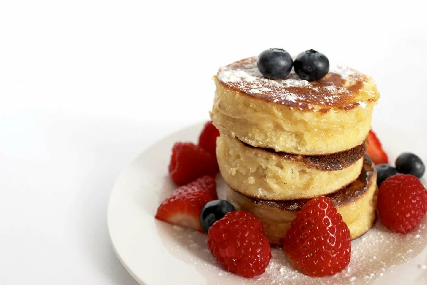 американские оладушки панкейки. японский панкейк суфле. японские блинчики хотто кээки. суффле панкейки. воздушные блинчики.