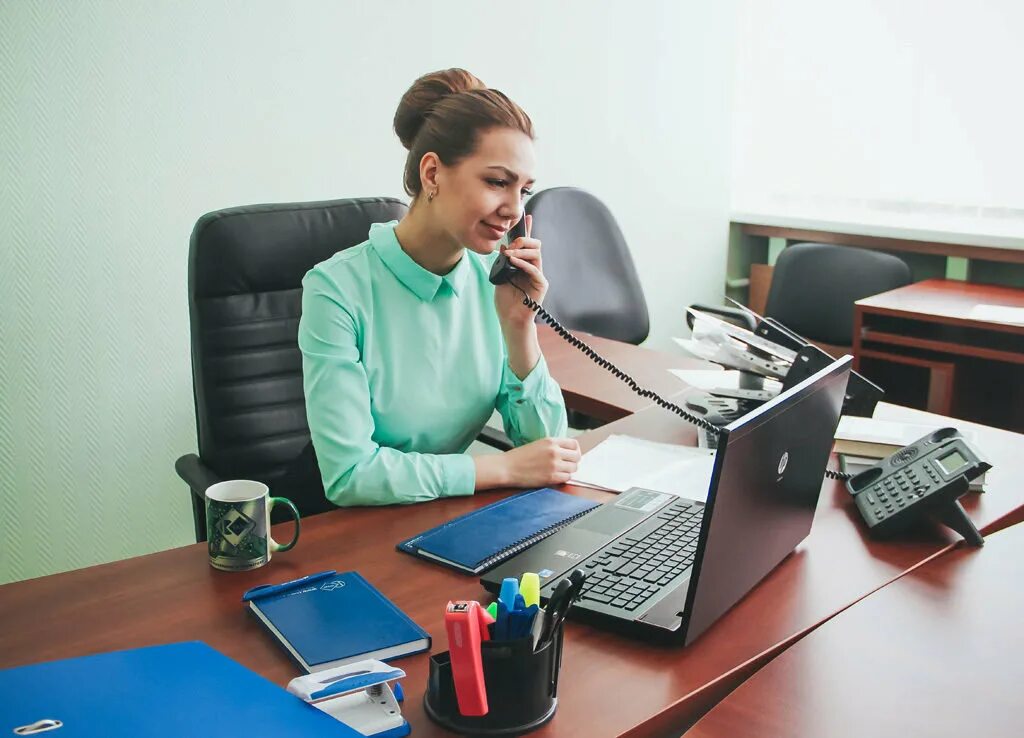 максимова елена бийск управление образованием. главный бухгалтер управления образования. коллектив бухгалтерии. начальник управления образования новоуральска. главный бухгалтер светлана владимировна.