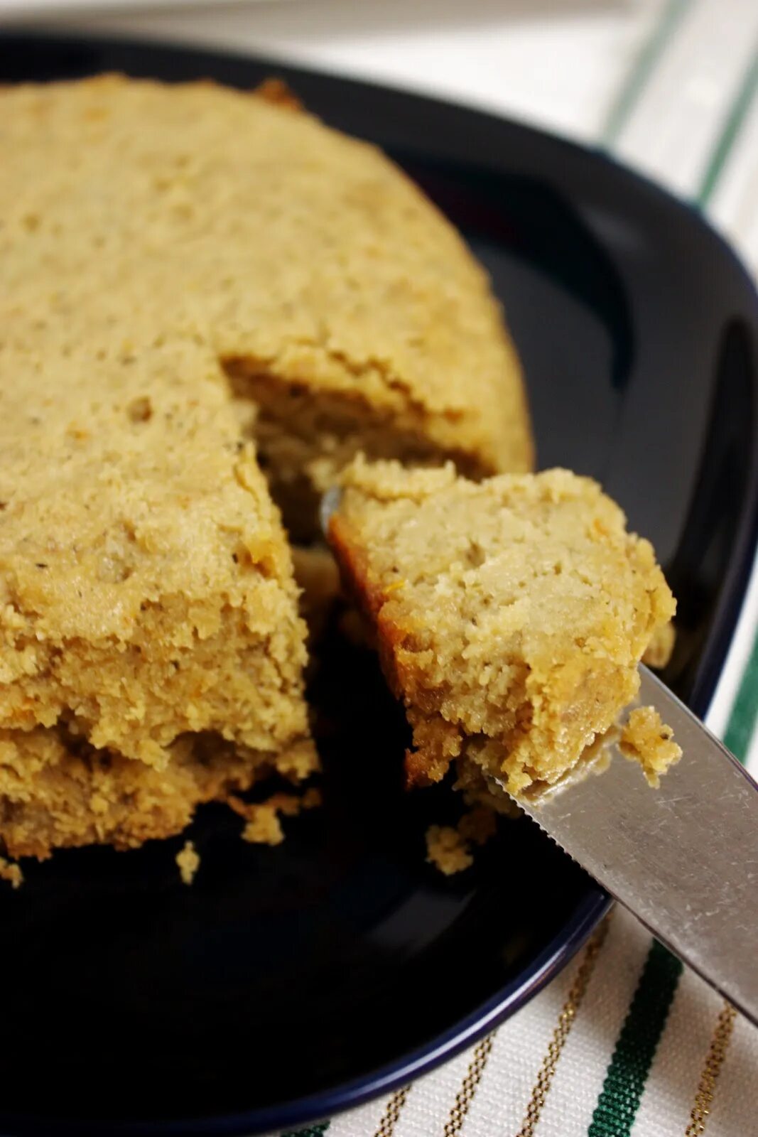 Сыроедов сыр. Веганский сыр мягкий. Сыроедный сыр. Миндальный сыр. Миндальный сыроедческий сыр.