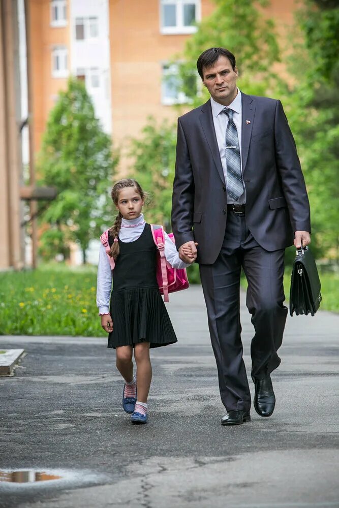 Снова один на всех. Снова один на всех содержание. Снова один на всех. Одна на всех. Снова один на всех.