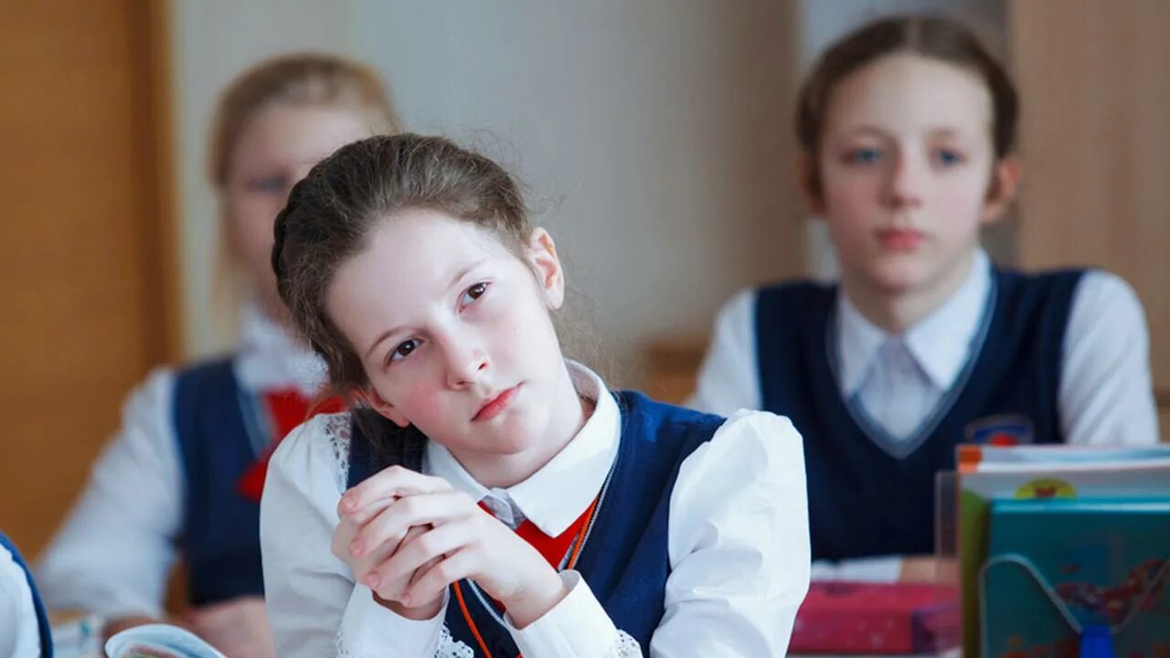 Как стать главным в классе. В классе. самый дисциплинированный класс. девочки молчуны в классе.