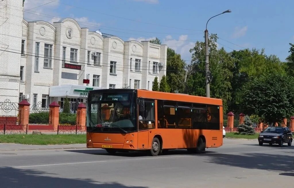 Первая автостанция елец. Автобус jelcz m11. Автоколонна 1499 елец. Автобусы елец. Маз 103 ярославль.