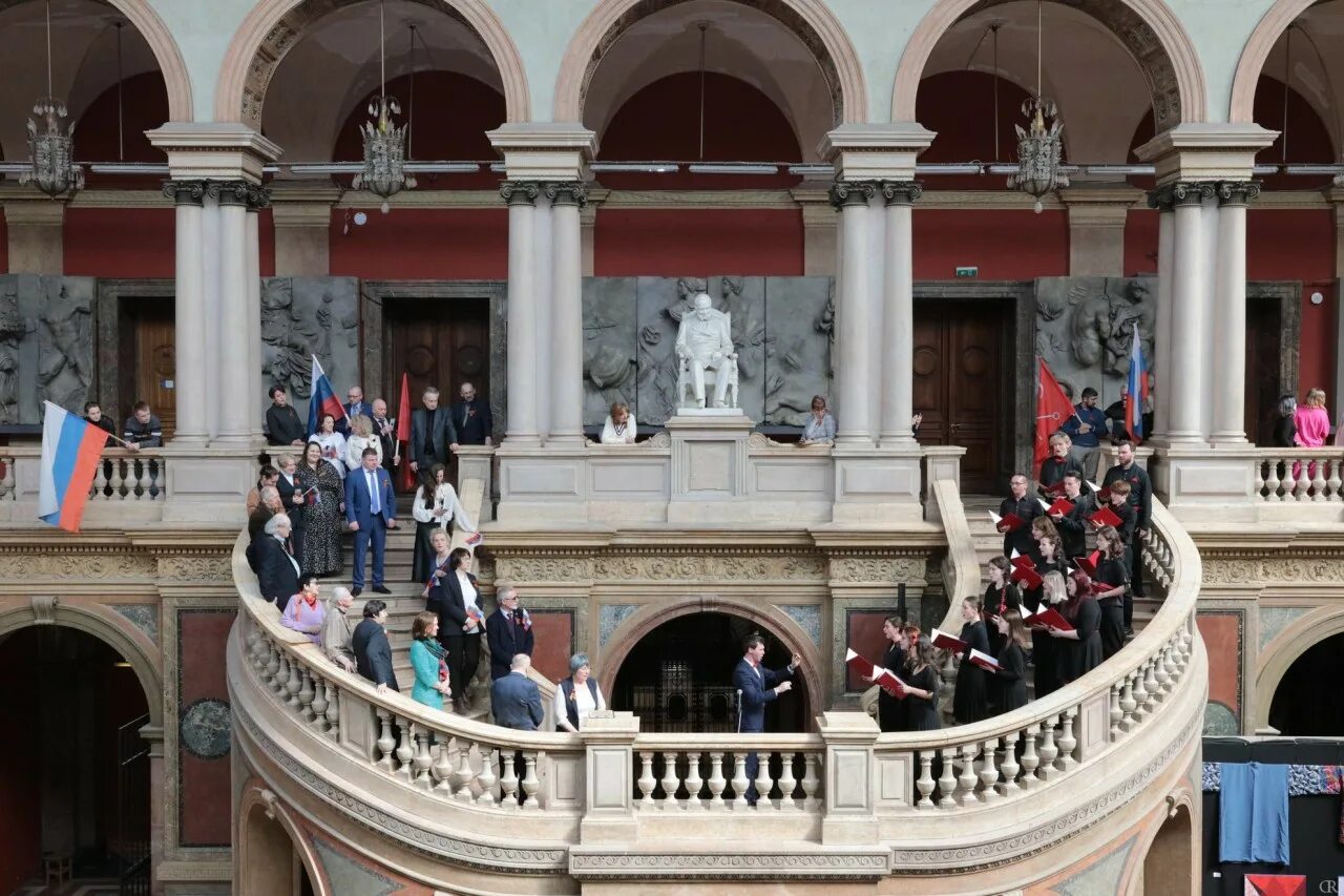 Академия штиглица лестница. Академия штиглица санкт-петербург. Кариатиды особняк штиглица. Обходы в академии штиглица. Академия штиглица баллы.