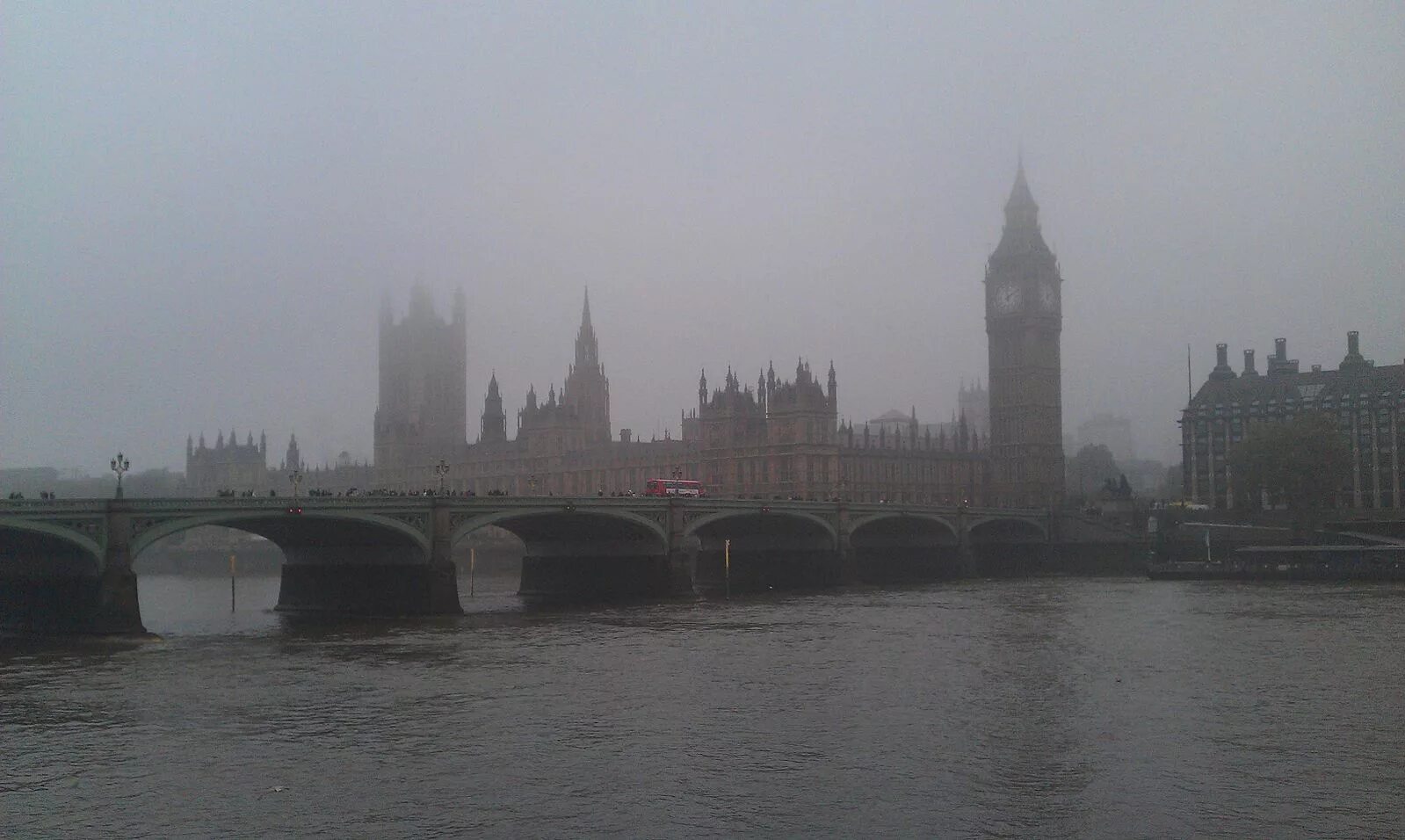 Туманный альбион картины. Rain uk. Климат лондона. Дождь в англии. Климат великобритании.