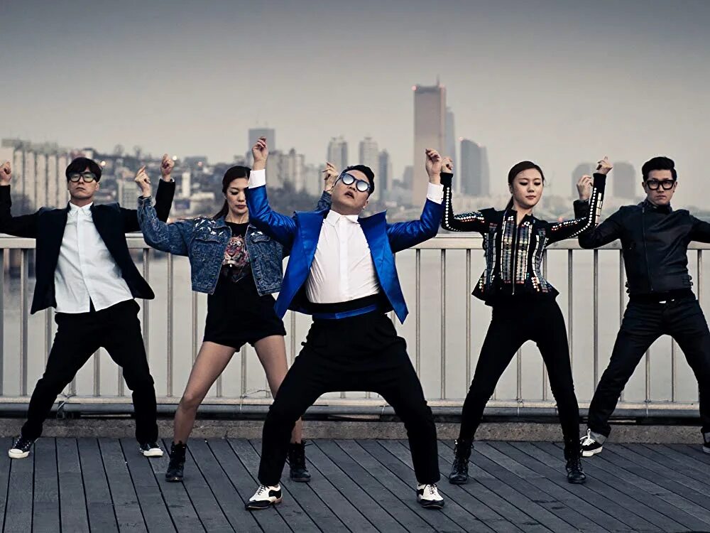 Гангам стайл. Psy певец. Опа гангнам стайл певец. Корейский певец опа гамна стайл. Корейские группы Psy.