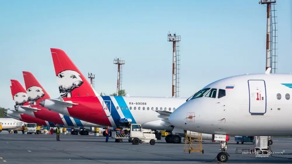 Ямальские авиалинии. Ямал авиакомпания. Воздушный транспорт Ямал. SSJ 100 бурятские авиалинии. Самолет салехард сочи