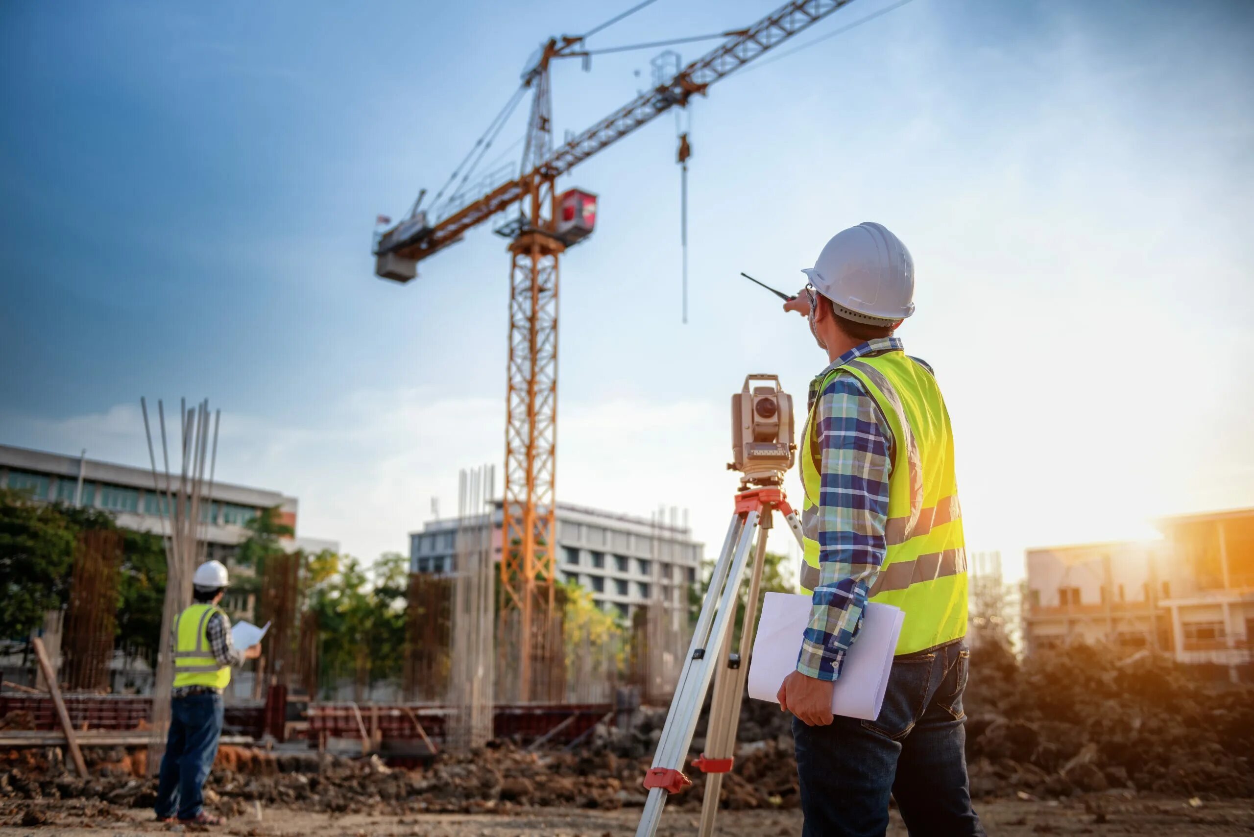 Building workers