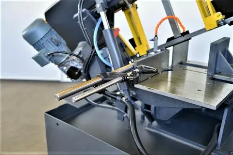 Saw device
